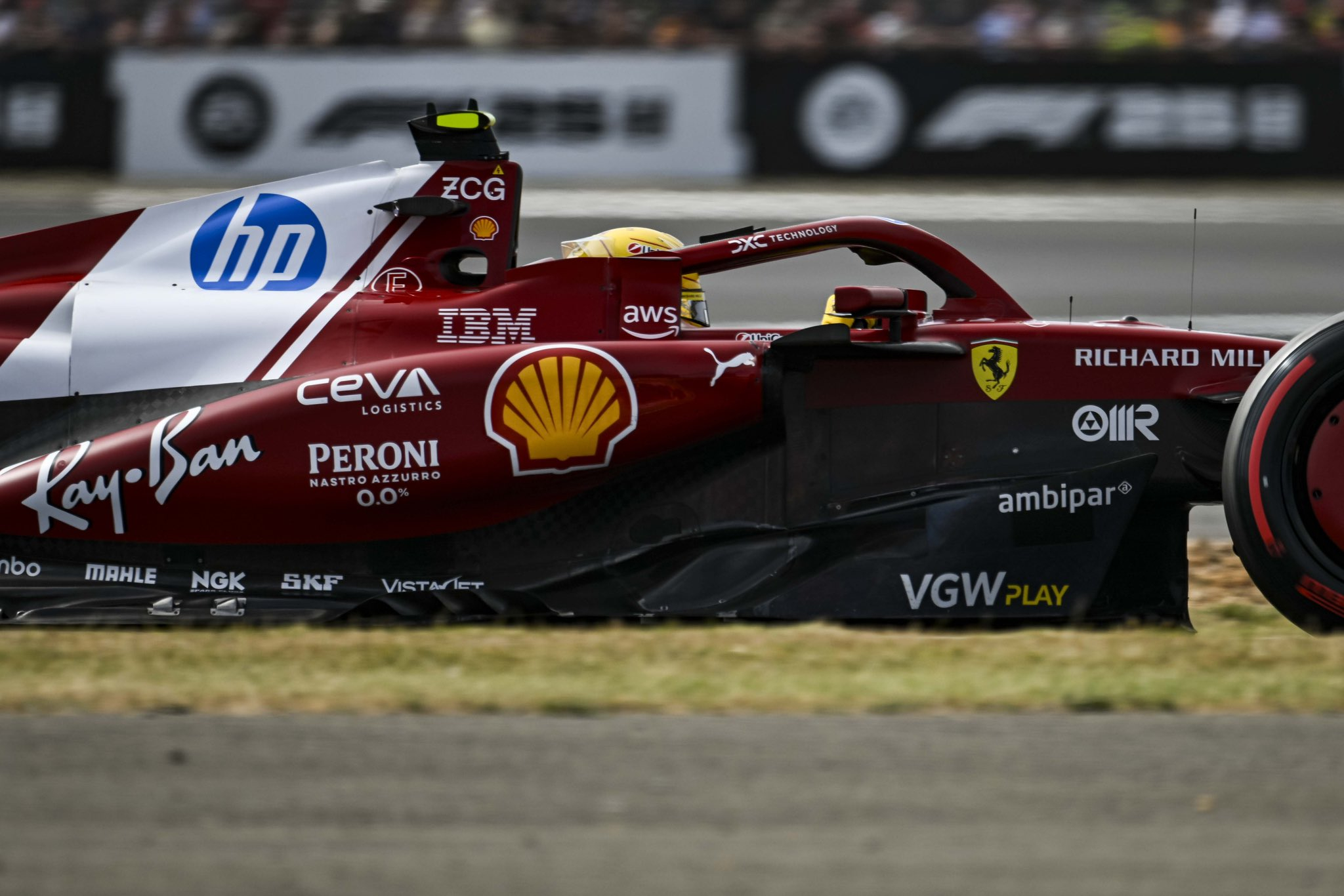 F1冷数据 如果汉密尔顿在本周获胜，将成为F1历史上第一位在3次在同一天的同一分