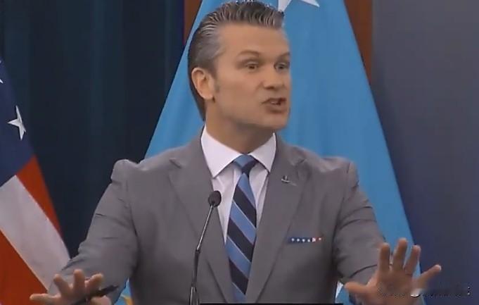 记者:“你把‘国防部’改成了‘战争部’，既然我们大家追求的都是和平，你是否考虑更