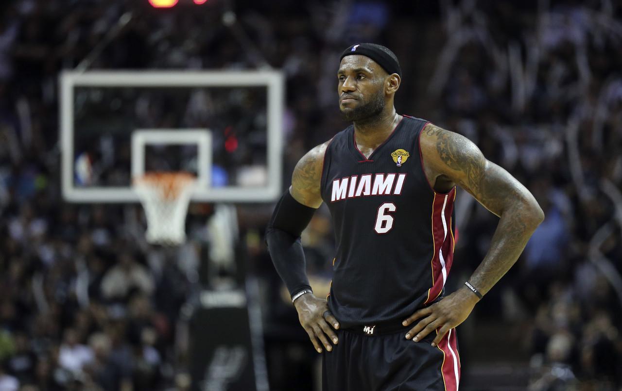 5月15日讯 前NBA球员哈斯勒姆在《Out The Mud Podcast》节