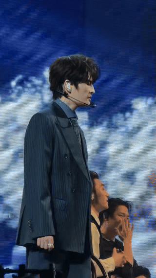 张远张智霖合唱嘉宾谁的演唱会彩蛋直接直接升级舞台剧！舞台剧情张力直接拉爆，谁看了