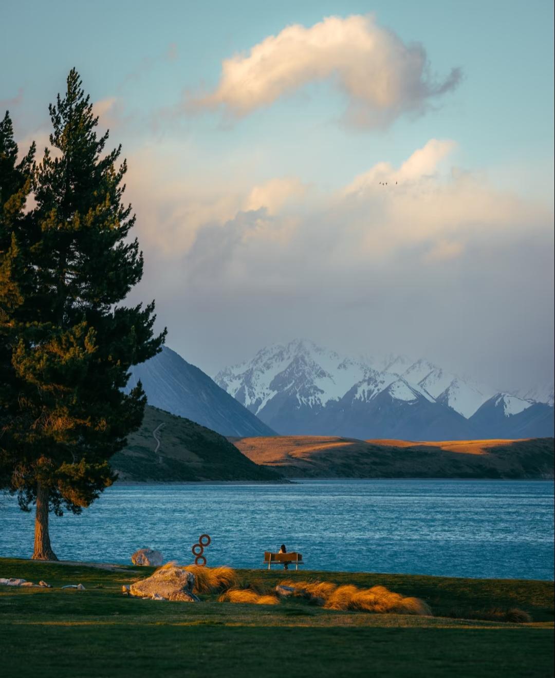 我劝你千万要远离喜欢指责你的人

举个很实在的例子：

我的前领导，四十好几的中