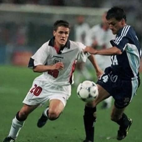 1998年的那个仲夏，法国世界杯的经典瞬间直到现在还能被人津津乐道难以忘却。28