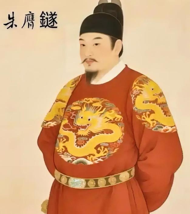 登基那天，他大概是全天下最爽的男人。 
忍了三十年，装了三十年，连多看一眼宫女都