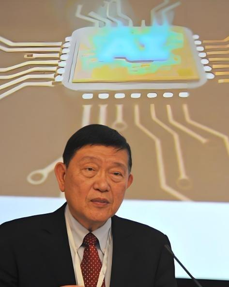 中芯国际创始人张汝京曾说，他在自己离开台积电时，台积电董事长告诉他，你敢去大陆，