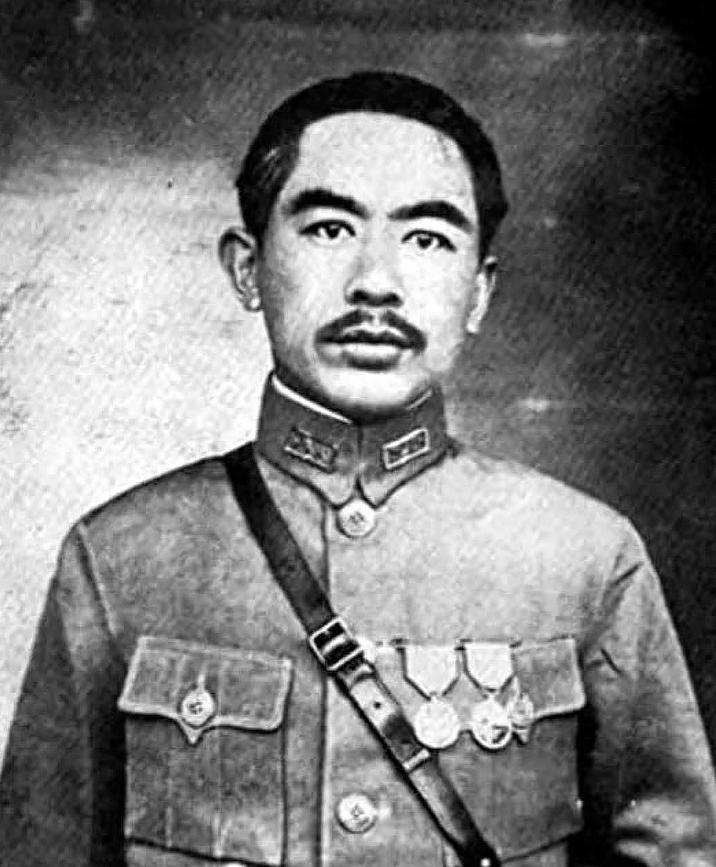 1943年毛泽民被盛世才杀害，盛世才逃往台湾后得知岳父一家十一口被灭门，案发现场