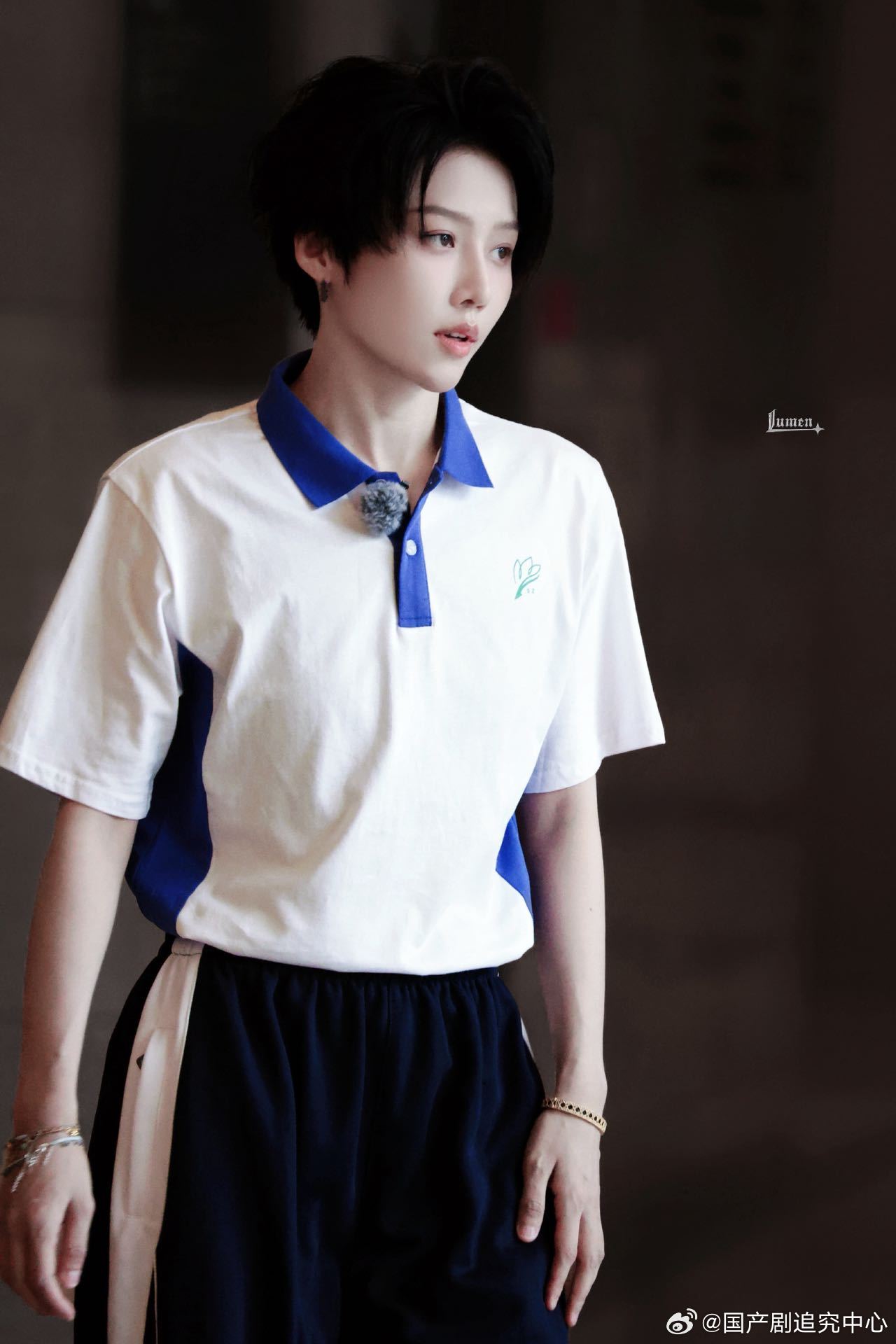 刘雨昕音你而来3定档海报刘雨昕太会拿捏我们了，看到这个定档海报，一身白西装也是尽