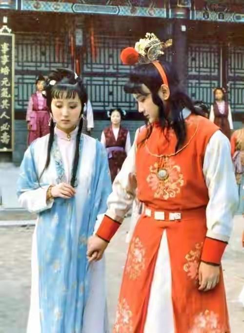 看到宝玉出家，宝钗守寡，王夫人痛失爱子，贾府的这些长辈们会否后悔当初弃黛选钗、偷