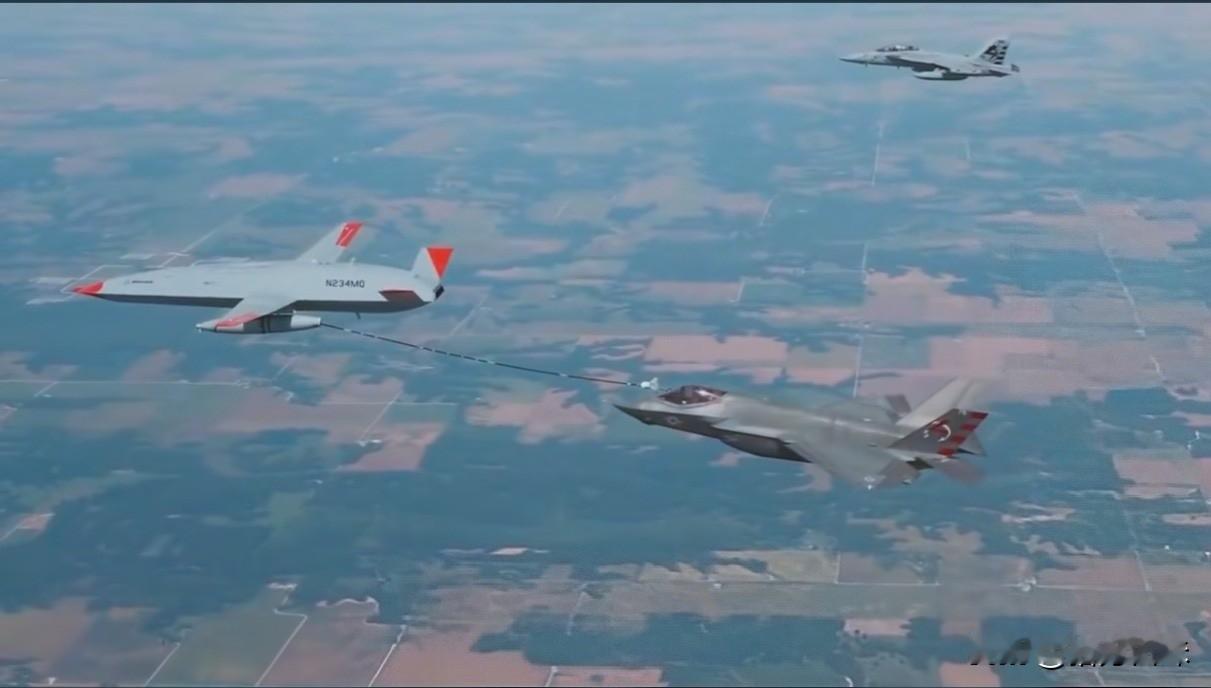 美国量产版MQ-25A黄貂鱼无人加油机进行了地面测试，距离上舰服役又进了一步，有