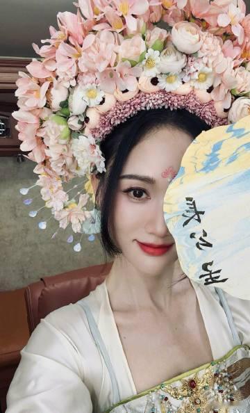 陈乔恩为网红狗艾特发声  这世界不能没有小狗！ 