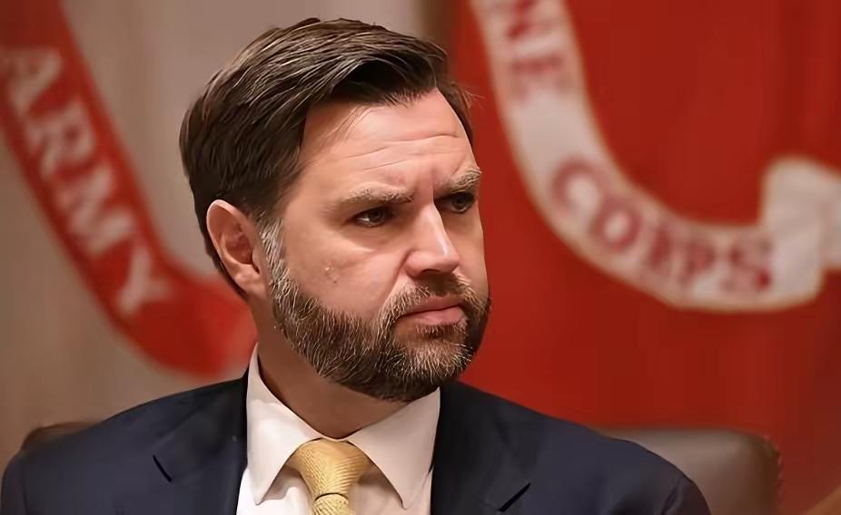 比特朗普还狠的人来了！
这次，估计不仅副总统万斯慌了，就连特朗普都要慌了，就在1