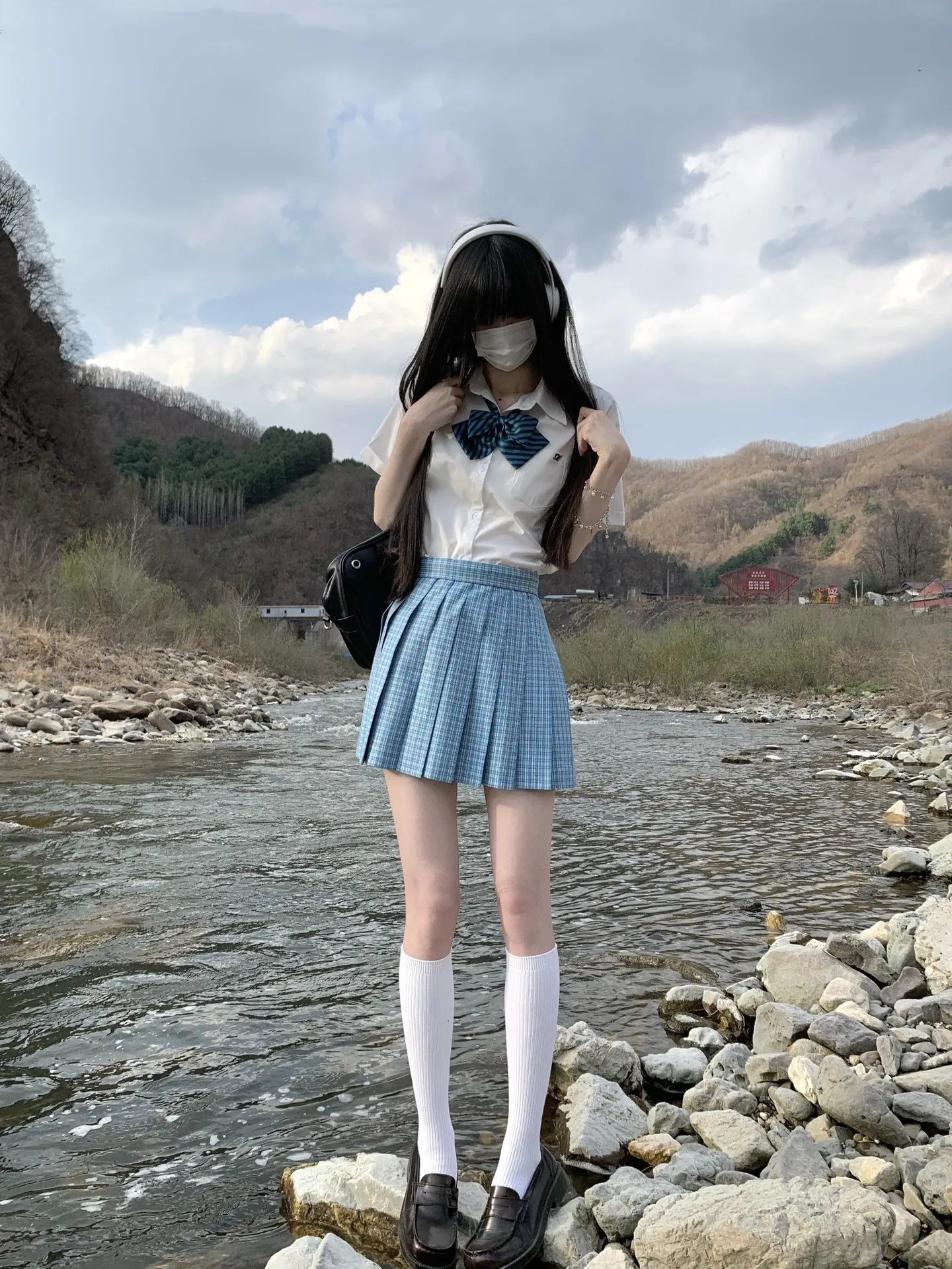 总是怀念过去期待未来 忘了现在既是过去也是未来