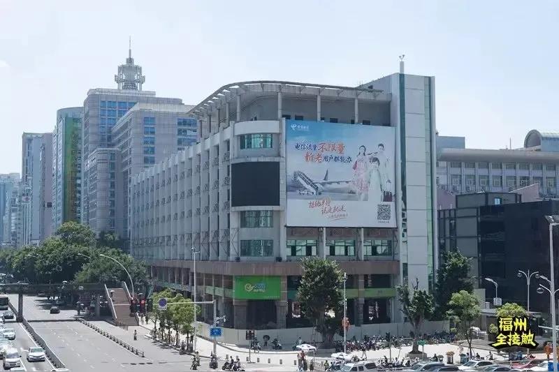 听老人们讲是去马来西亚的诗巫。在那里理发、做厨师、做裁缝。大部分还是去胶园割橡胶