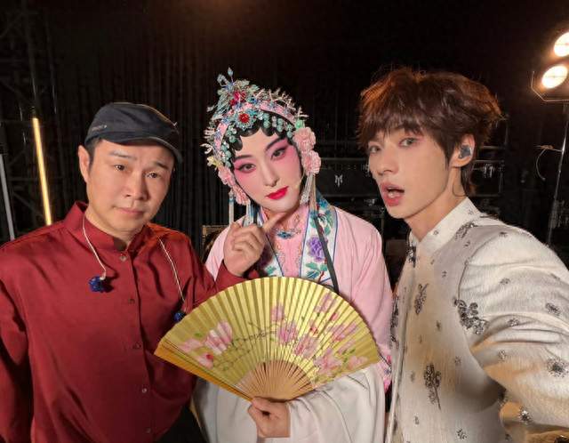 夯爆了！唐九洲反串杜丽娘，小沈阳部落《在梅边》拿下898票