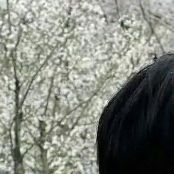 机会，靠自己争取；命运，靠自己把握。生命是自己的画板，为什么要依赖别人着色？ —
