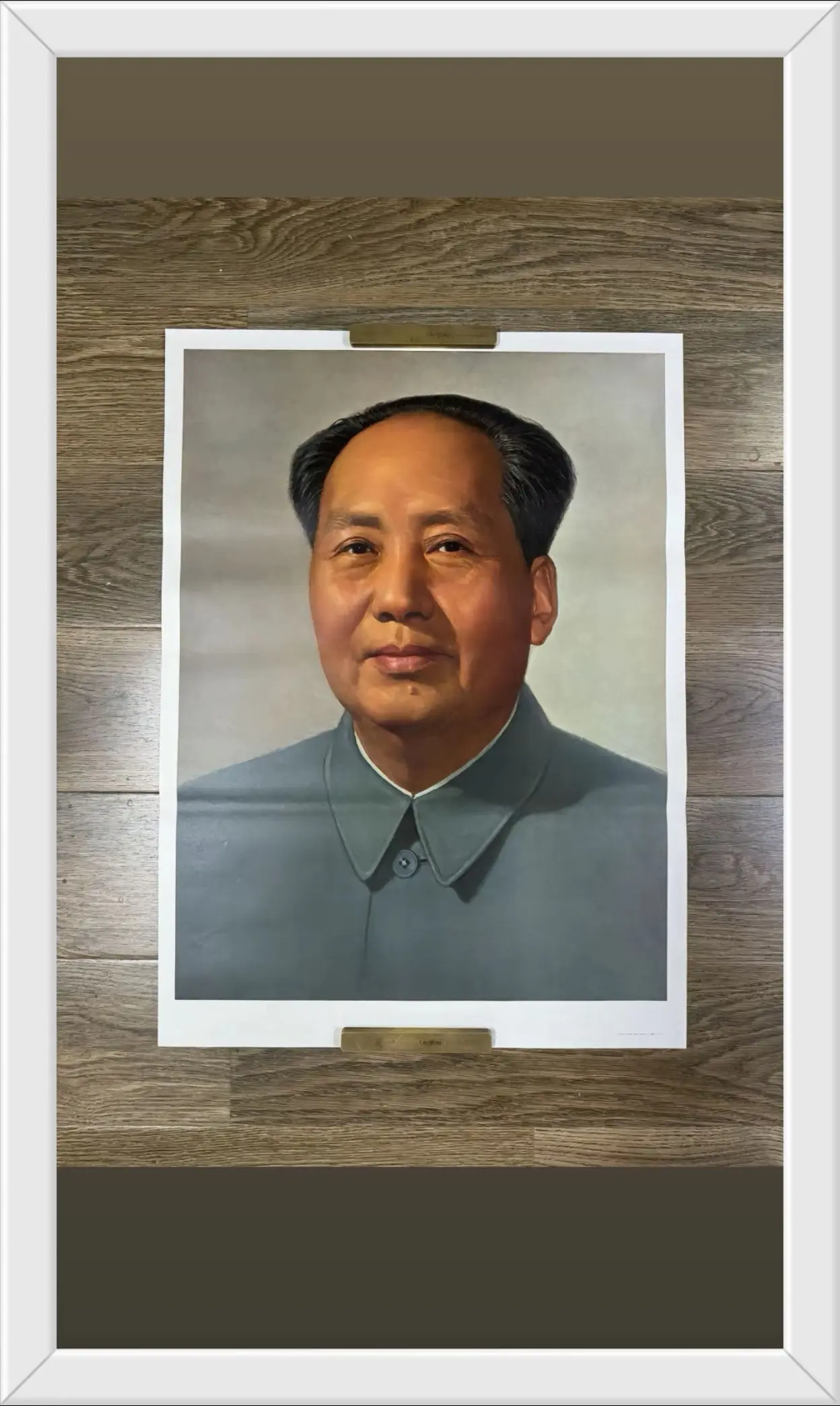 毛选《为争取千百万群众进入抗日民族统一战线而斗争》一文中，对干部问题做...