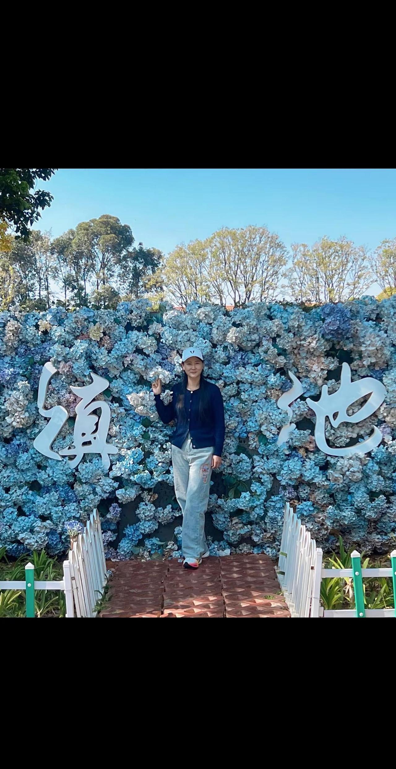 人生最好的境界，是丰富的安静越是精神富足的人，越会寻求一种，宁静简单的生活，繁华