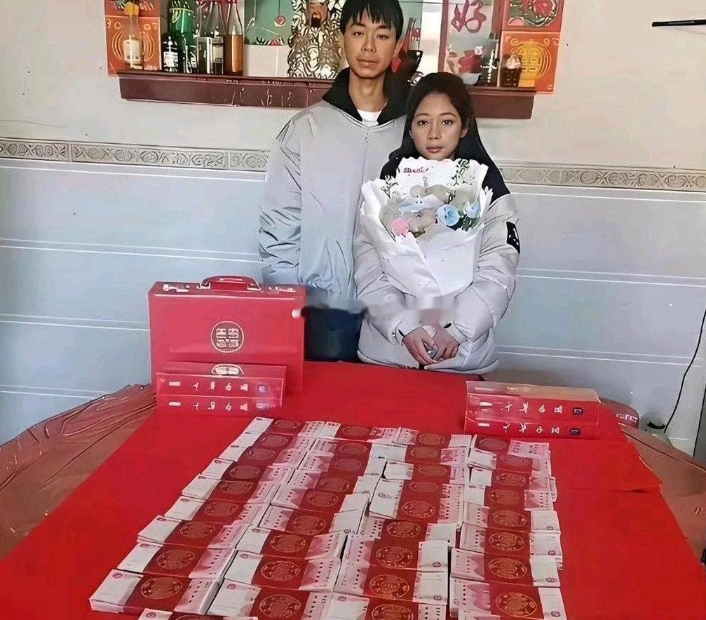 都是订婚 答案在桌子上！ 