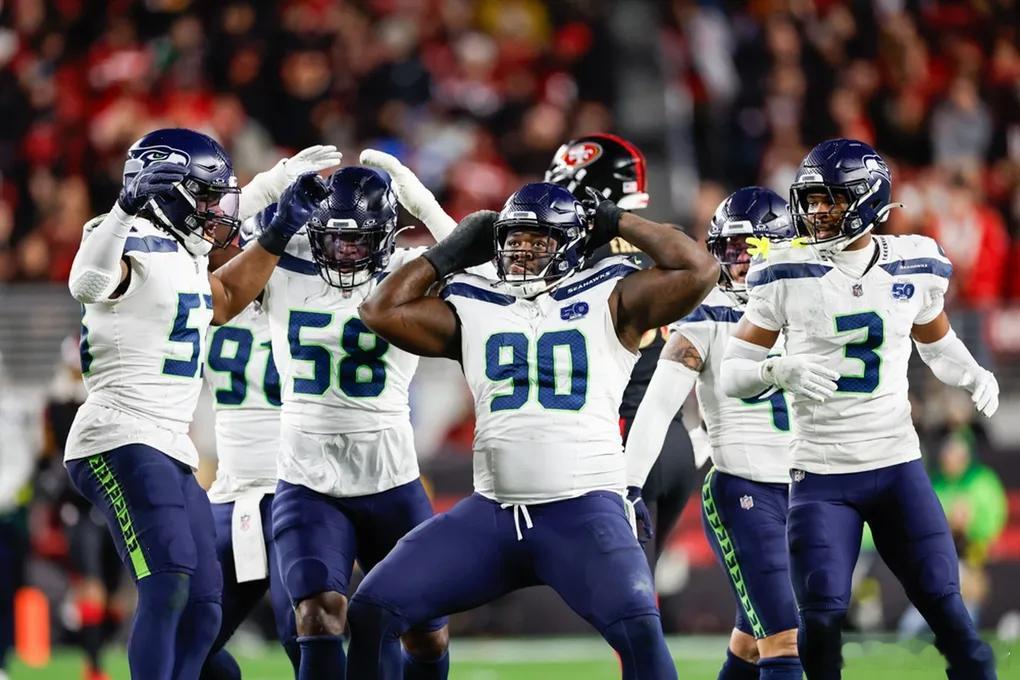 第18周海鹰13：3 海鹰成为国联头名 