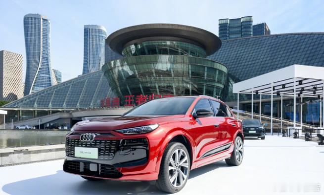 奥迪Q6Le-tron34.88万起售 今晚奥迪Q6L e-tron来了，34.
