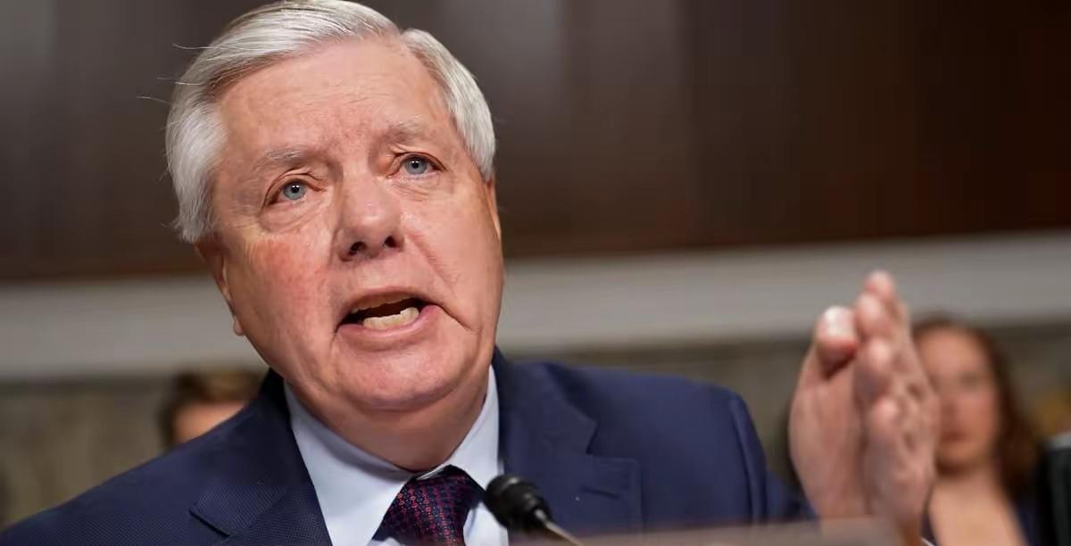 美国参议员格雷厄姆4月2日公开表示，敦促特朗普尽快结束这场战争。
格雷厄姆强调，