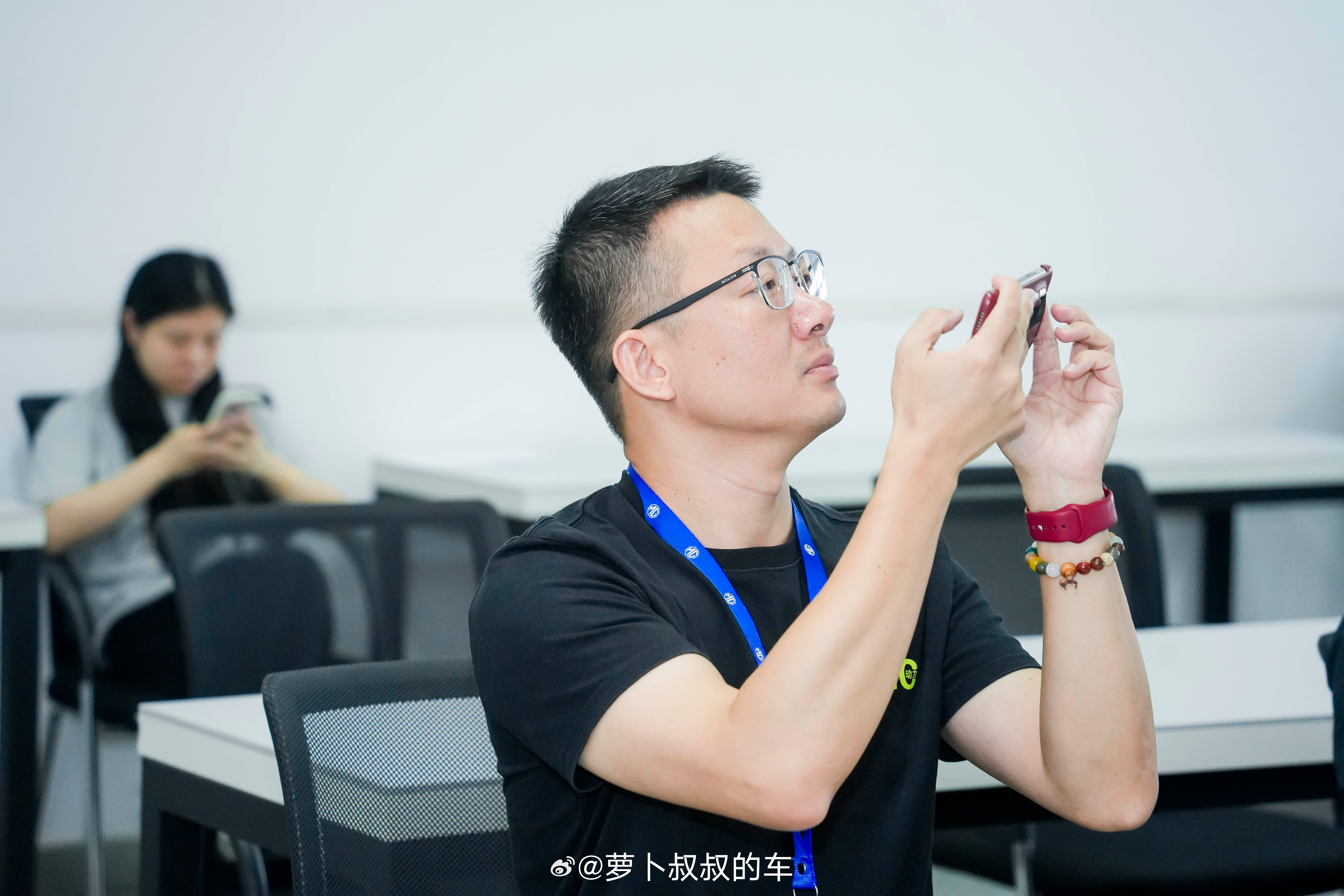 MG7广州金卡纳试驾场，官摄把我拍得还可以吧，此处华为Mate70RS应该给点广