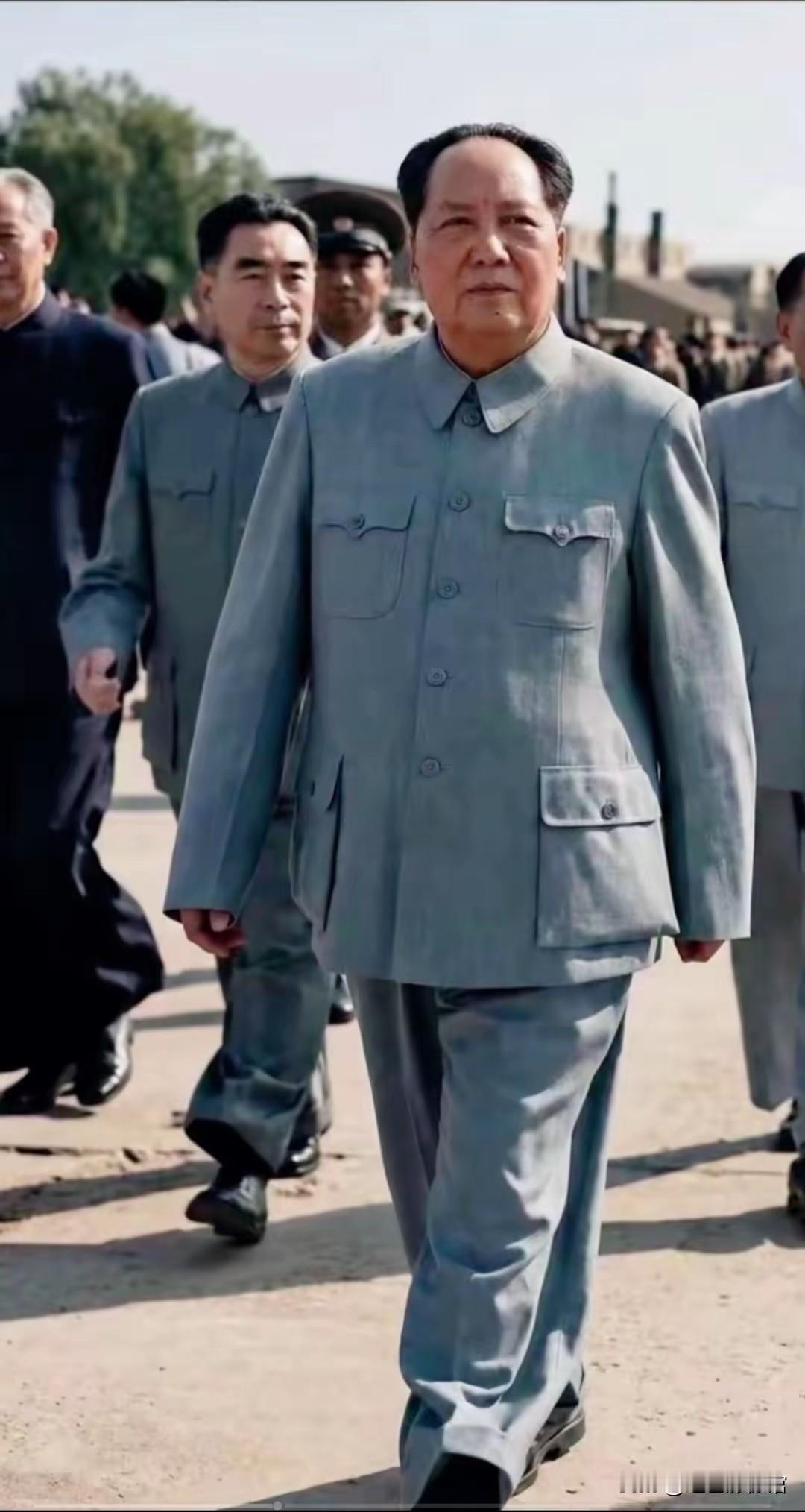 共和国的缔造者[祈祷][祈祷][祈祷]
不管风吹浪打，胜似闲庭信步！