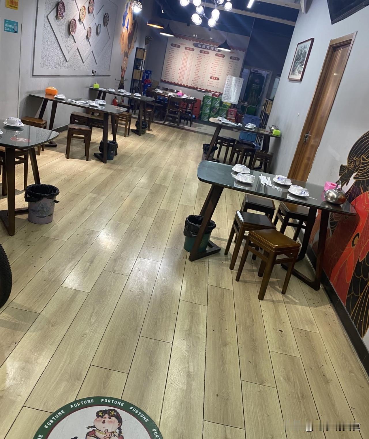 乌市小伙跟风天水麻辣烫栽大跟头！18万开店3个月倒闭，转头想开拌面

今天在劳动