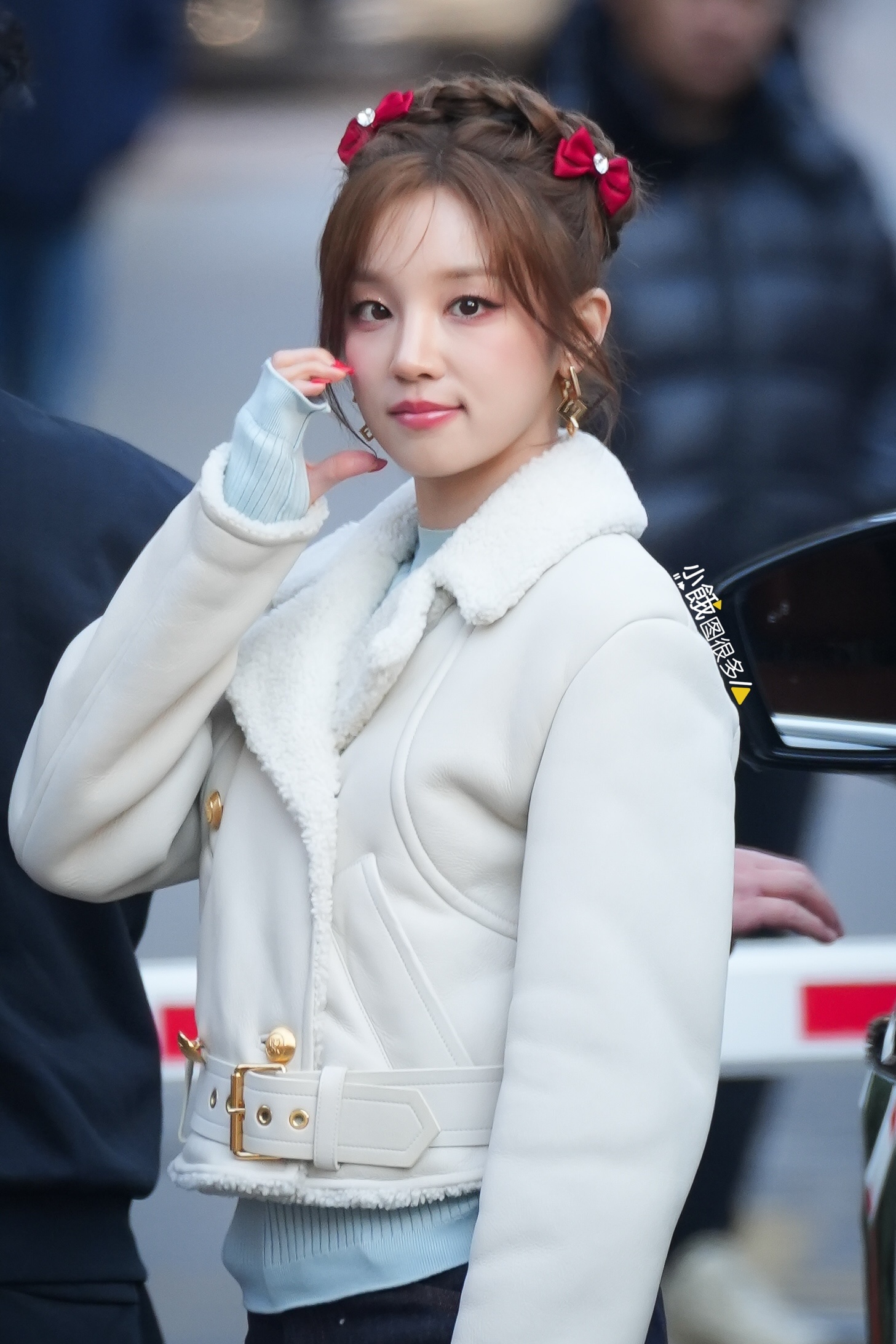 宋雨琦春晚彩排蝴蝶结公主头  20250122 蛇年春晚第四次联排宋雨琦上班高清