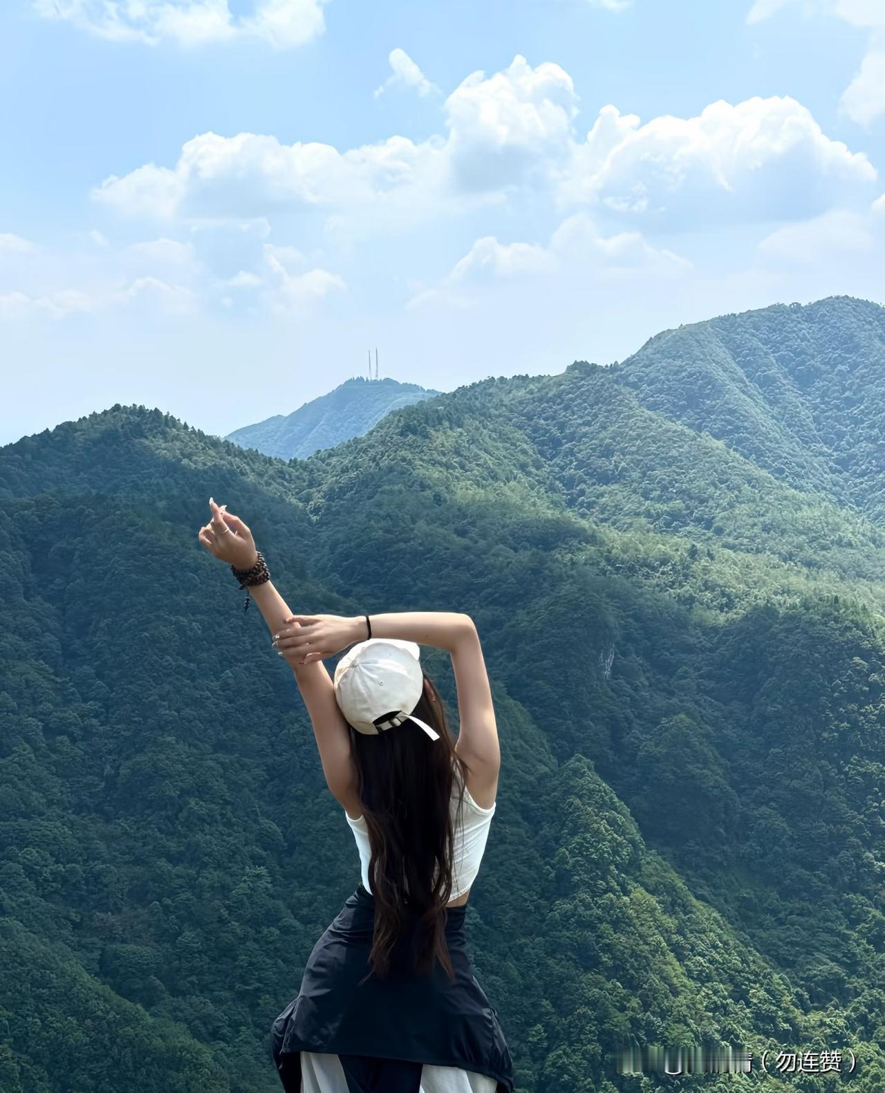 命运交给我的，
都是好东西。
1882年，尼采写下新年决心：
Amor fati