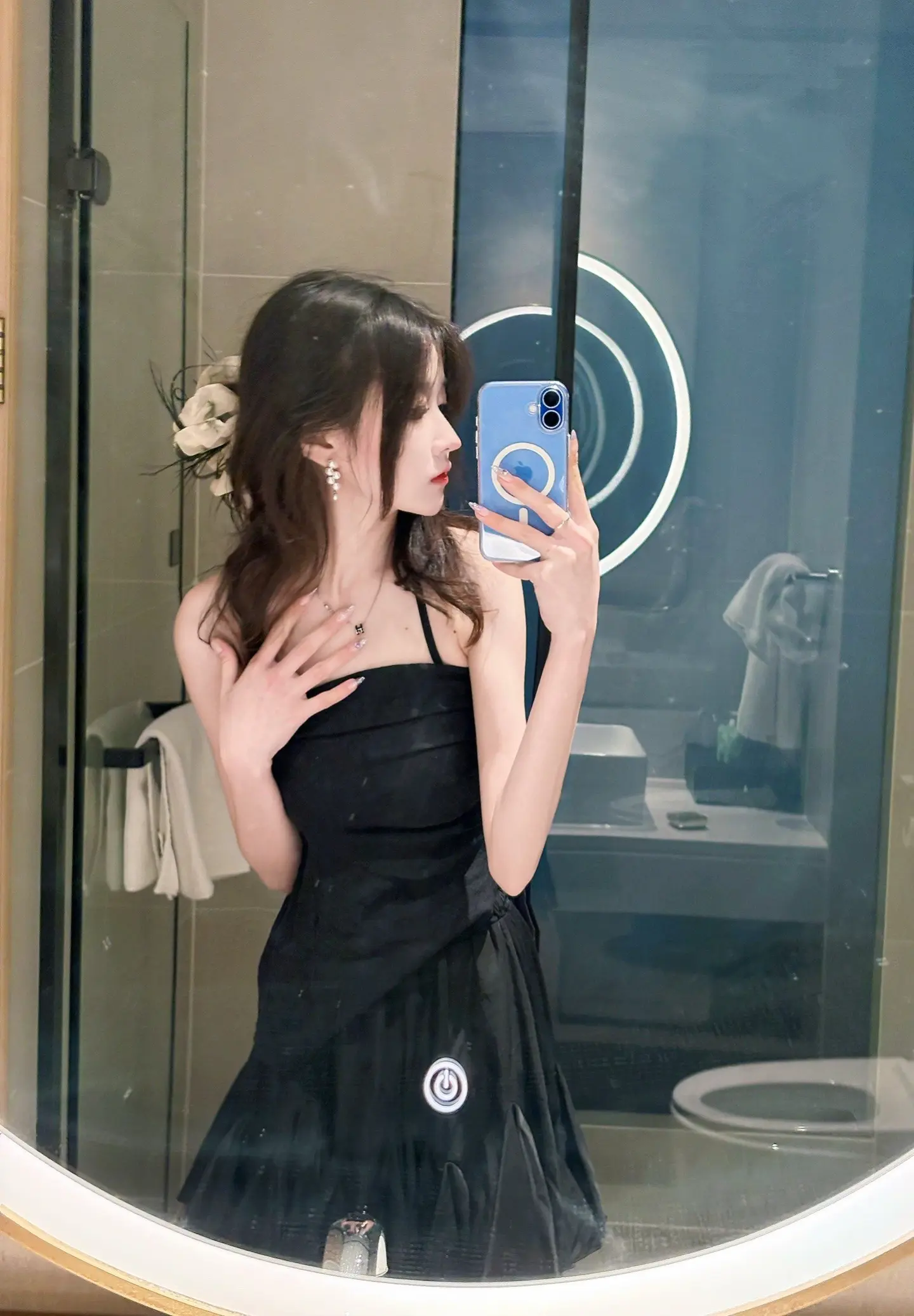 诋毁本身就是一种仰望