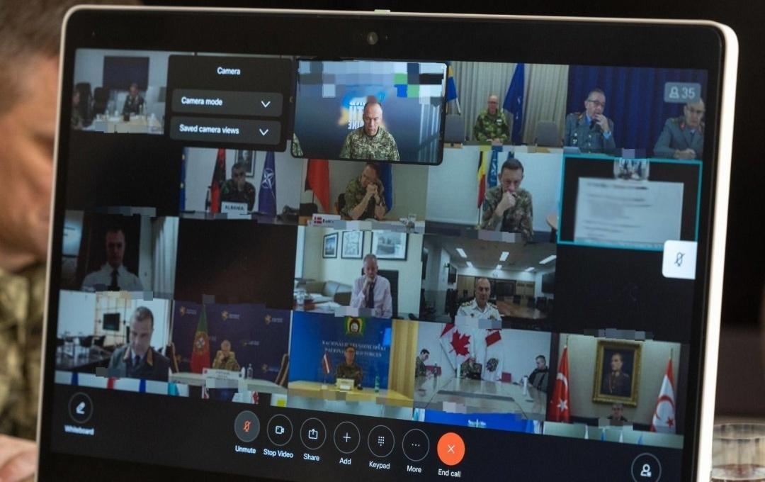 乌军总司令西尔斯基、总参谋长赫纳托夫以视频形式出席了由法国和英国军方高层组织的“