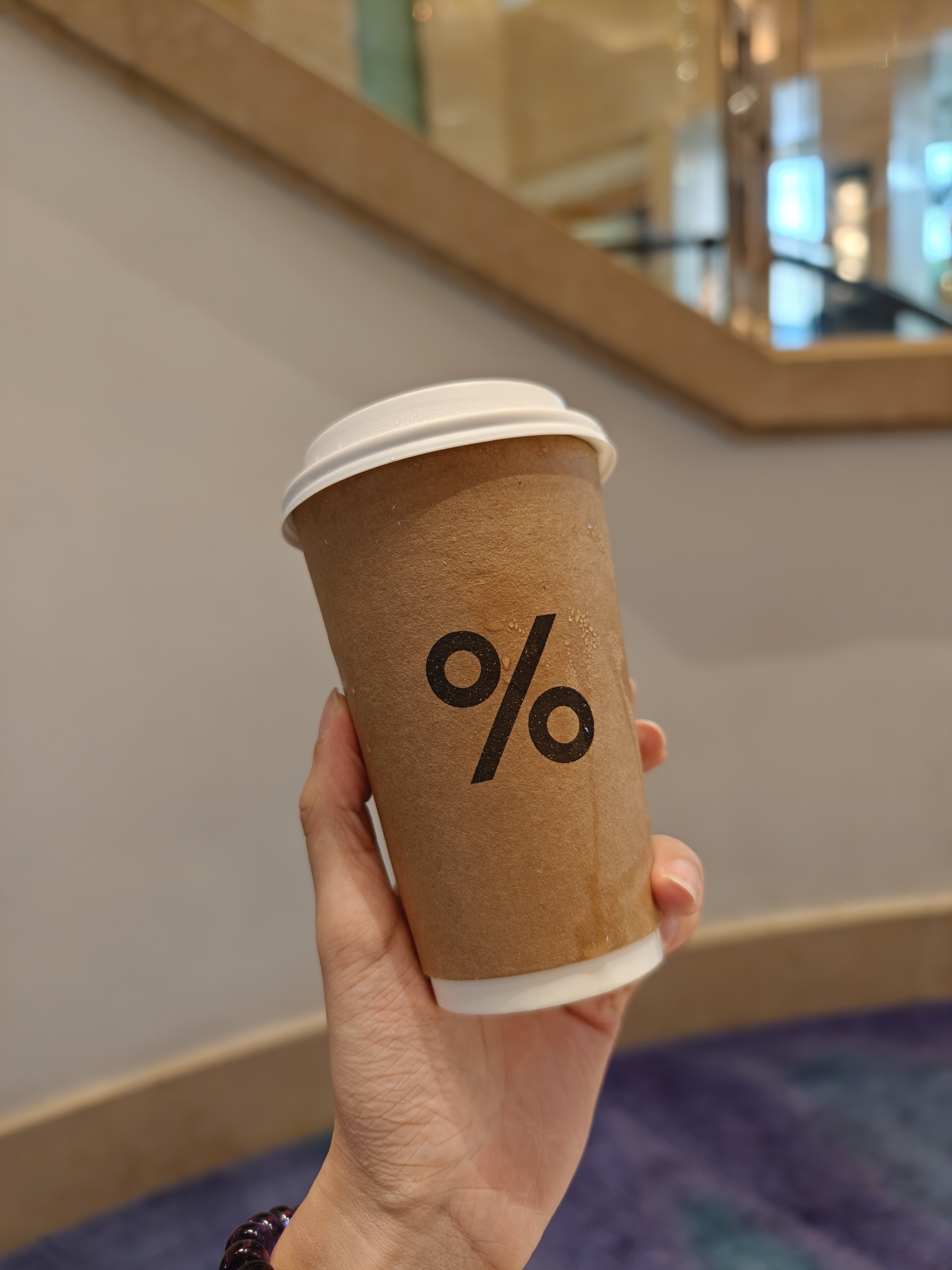 打工牛马秋天第一杯咖啡[柯基] ​​​