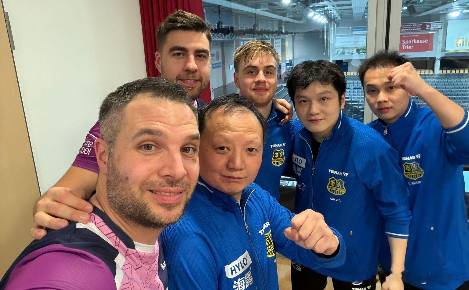 FC 萨尔布吕肯TT惊险闯关亨内邦，晋级欧冠联赛Final 4头号种子1. FC