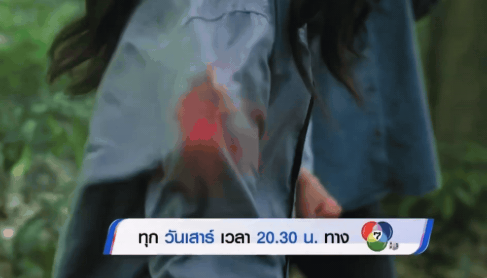 我可怜的lom每次都被坏人打到右手臂，不过还好她是左撇子
