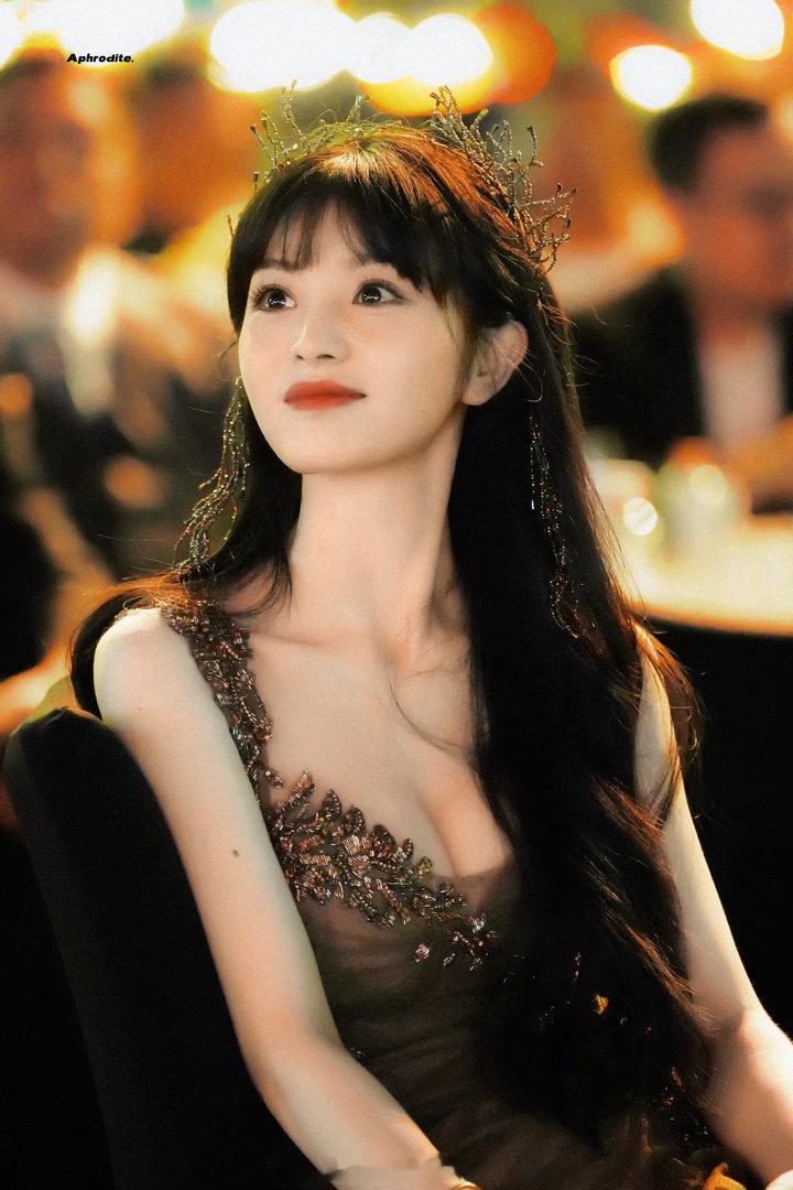 田曦薇～不看那里挑战