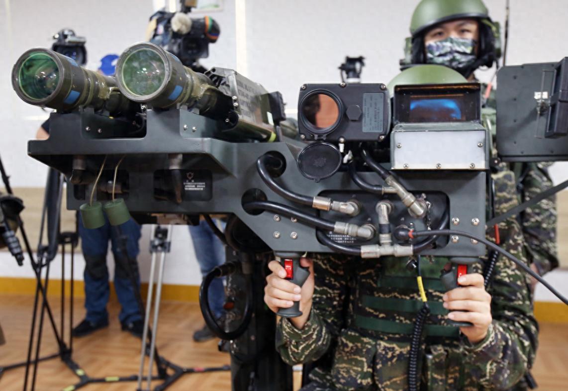 中方近期举办的新闻发布会上，针对美方干涉中国内政、支持台独分裂势力的行径，直接撂