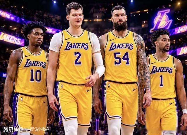 NBA NBA又迎来疯狂一夜，在自由球员市场开启的第二天，以下是过去这一夜的签约