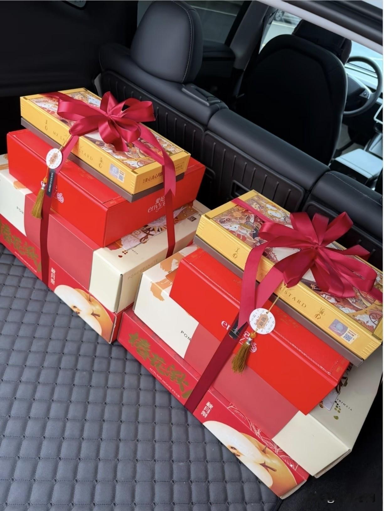 一位社会学家说：“送礼的核心逻辑，说白了就两点。一种是奔着实打实的‘回报率’去的