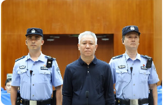 许家印被判不到48小时，隐藏资产早被扒底朝天，该慌的不止丁玉梅 