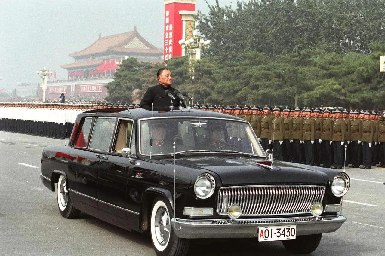 邓小平百万裁军的良苦用心，三年60万干部转业。
1984年，中央军委召开座谈会，