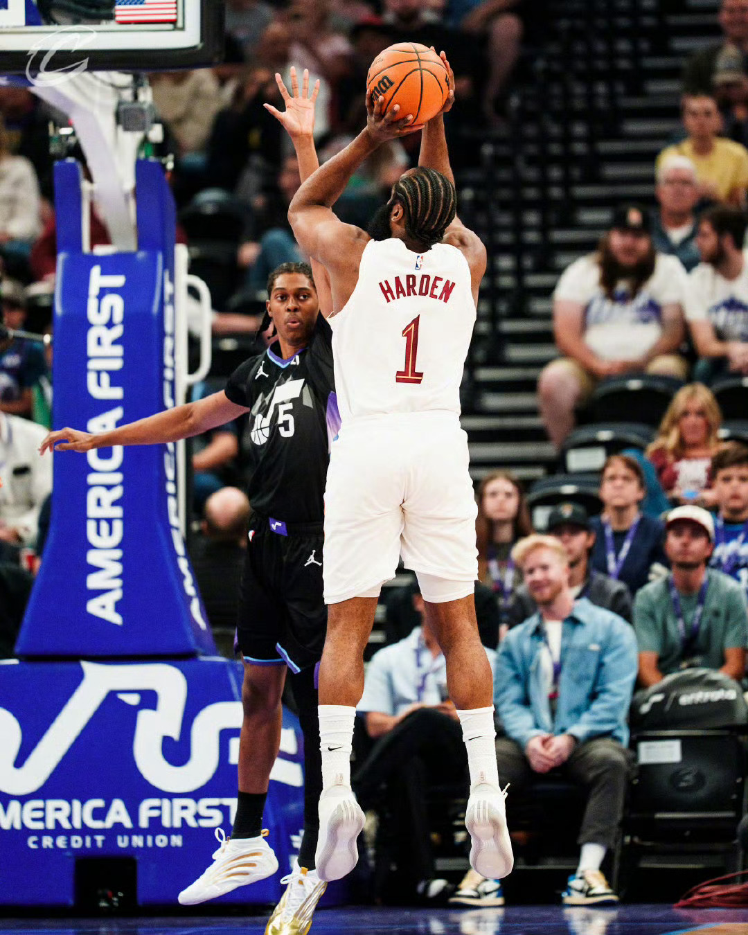 很想帮登哥扯一下裤子克利夫兰骑士骑士nba哈登