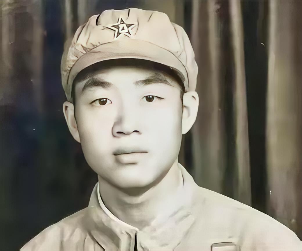 1951年，志愿军张典文擅自朝美军帐篷开了一炮，连长大怒，正要处罚他时，团长紧急