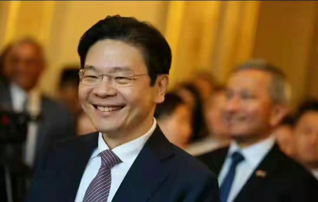 据报道，缺席了去年9.3大阅兵的新加坡总理黄循财将在3月25日起对中国进行四天访