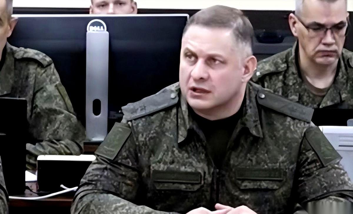 46岁，直接干到大军区总司令。
就这一件事，把战争的残酷和真实，全给说明白了。