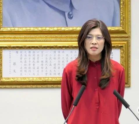 郑丽文这是向赖清德伤口上撒盐，郑丽文称，民进党的心魔太严重，无法用智慧处理两岸关