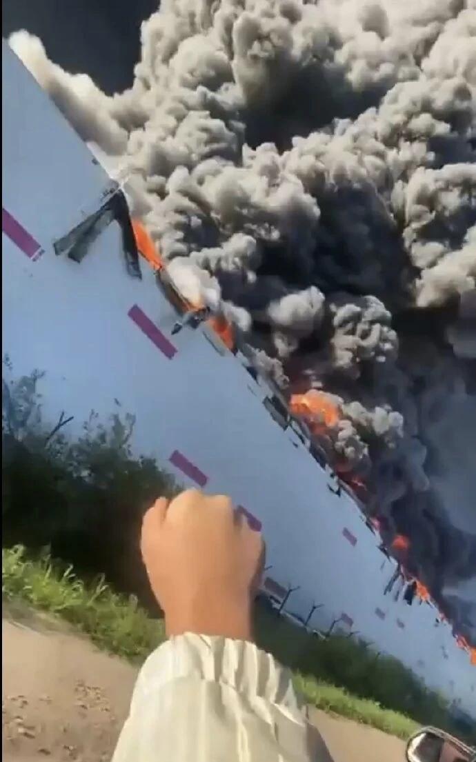 7月19日，据社交媒体报道，昨天，乌克兰无人机袭击俄罗斯莫斯科郊外多地，浓烟滚滚