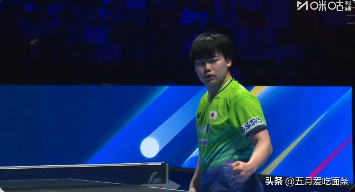 侯英超说张禹珍就是经验丰富，正手框架运动员。
松岛辉空就像个演员，表面看心态乱七