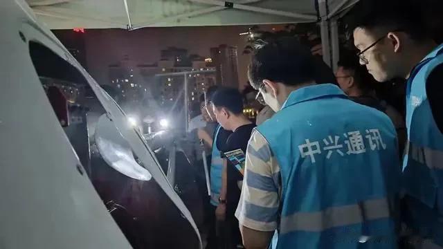 曾经在2018年被美国封杀制裁罚款11.9亿美元、并断掉芯片供应的中兴通讯，一度