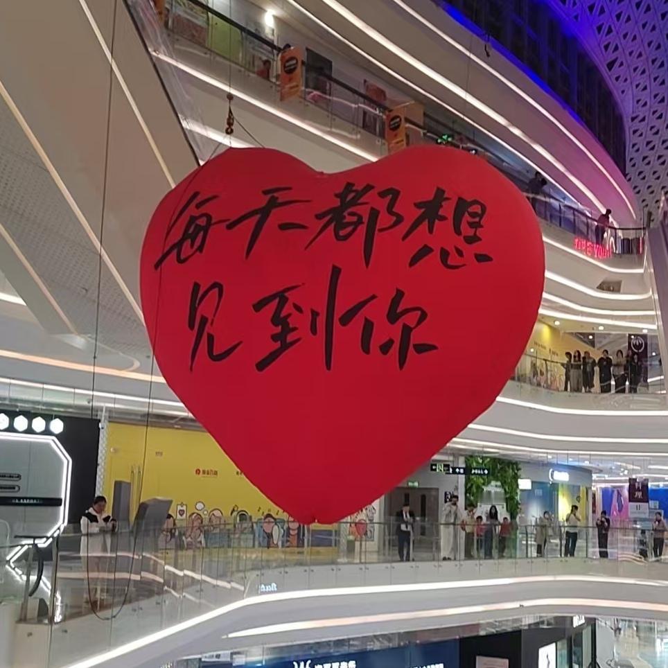 很多人吐槽网购冲击了实体店、影响了很多人的就业。但作为消费者来说，网购便宜、方便