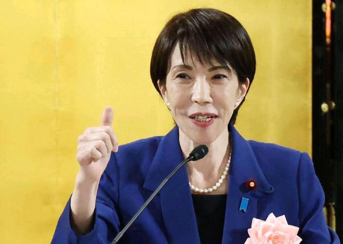 《读卖新闻》和《每日新闻》报道，高市正考虑在1月23日国会会期开始时解散众议院。